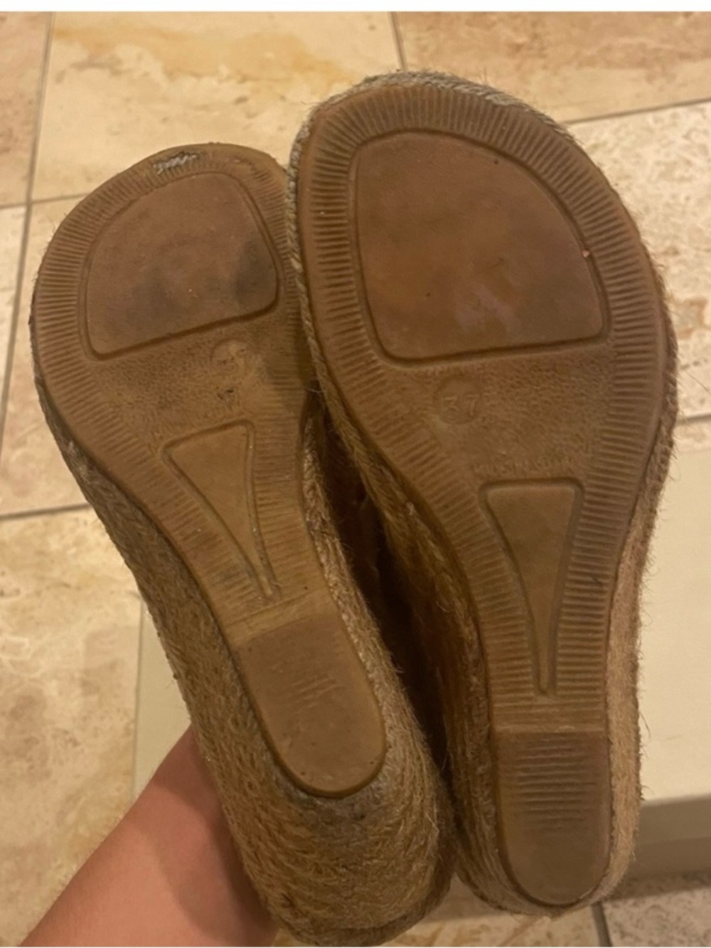 Burberry White Leather Plaid Espadrille Thong Sandals - Picture 4 of 5